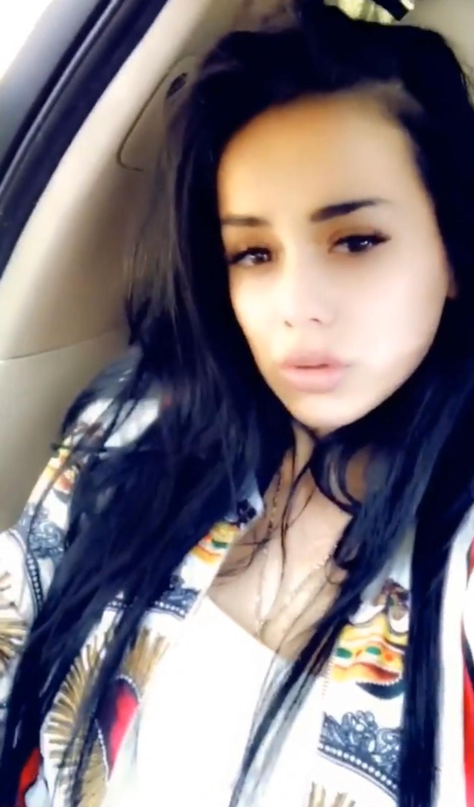 Konya Esmer Escort Hattında Düz Profil
