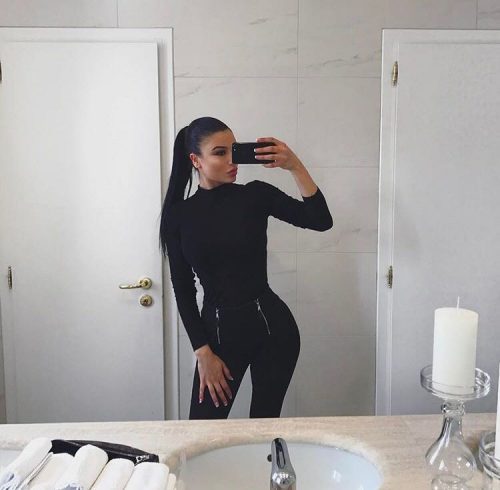 Selamlar Herkese, Esmer Escort Asya İle Konya'nın Taşları Kıpır Kıpır
